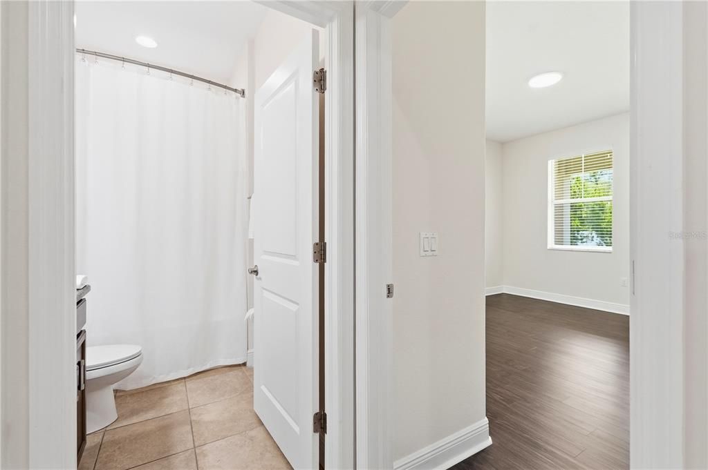 For Sale: $510,000 (3 beds, 3 baths, 2334 Square Feet)