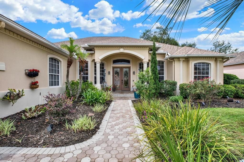 For Sale: $565,000 (3 beds, 3 baths, 2507 Square Feet)
