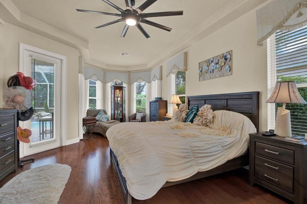 For Sale: $565,000 (3 beds, 3 baths, 2507 Square Feet)