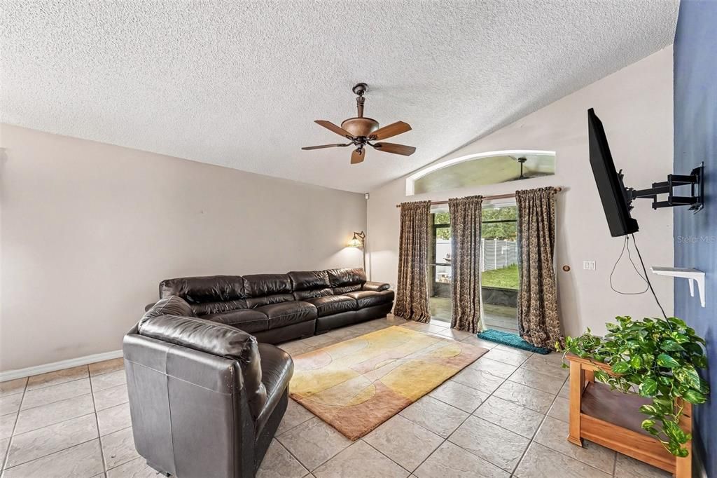 For Sale: $490,000 (4 beds, 2 baths, 2180 Square Feet)