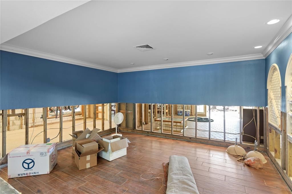 En Venta: $750,000 (5 camas, 2 baños, 2484 Pies cuadrados)