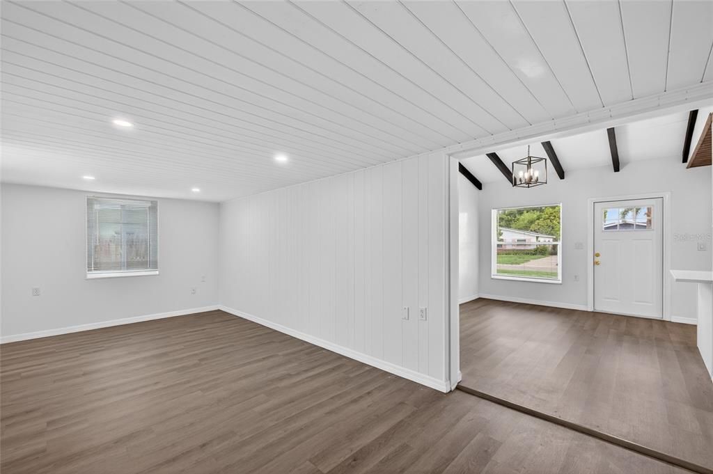 En Venta: $275,000 (1 camas, 2 baños, 760 Pies cuadrados)