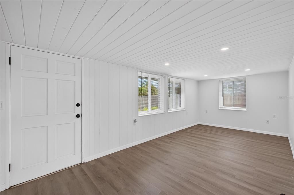 En Venta: $275,000 (1 camas, 2 baños, 760 Pies cuadrados)
