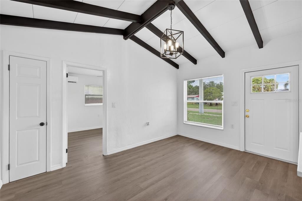 En Venta: $275,000 (1 camas, 2 baños, 760 Pies cuadrados)