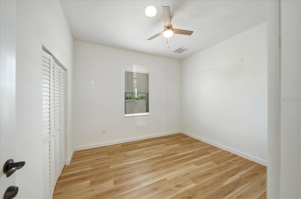 For Sale: $395,000 (3 beds, 3 baths, 2214 Square Feet)
