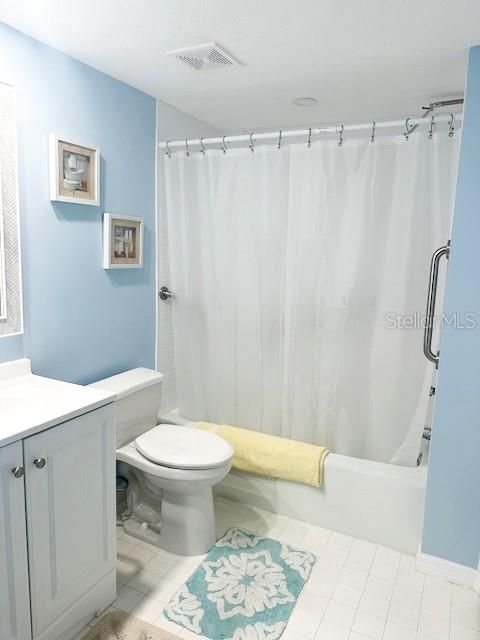 For Rent: $2,000 (1 beds, 1 baths, 815 Square Feet)