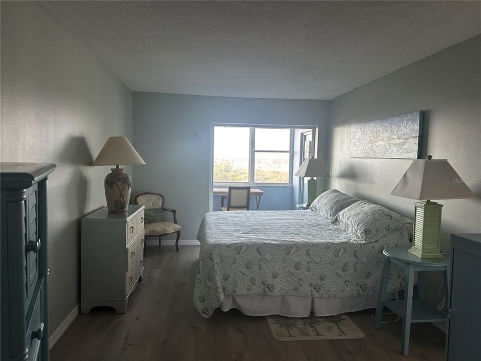 For Rent: $2,000 (1 beds, 1 baths, 815 Square Feet)