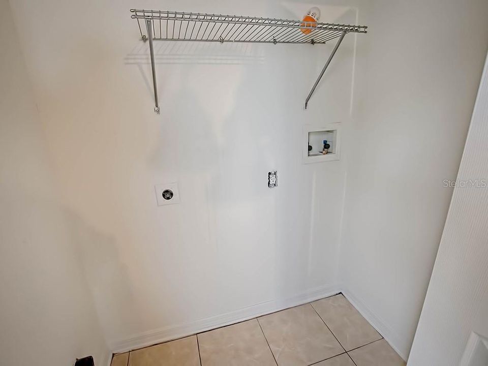 For Rent: $2,000 (3 beds, 2 baths, 1608 Square Feet)