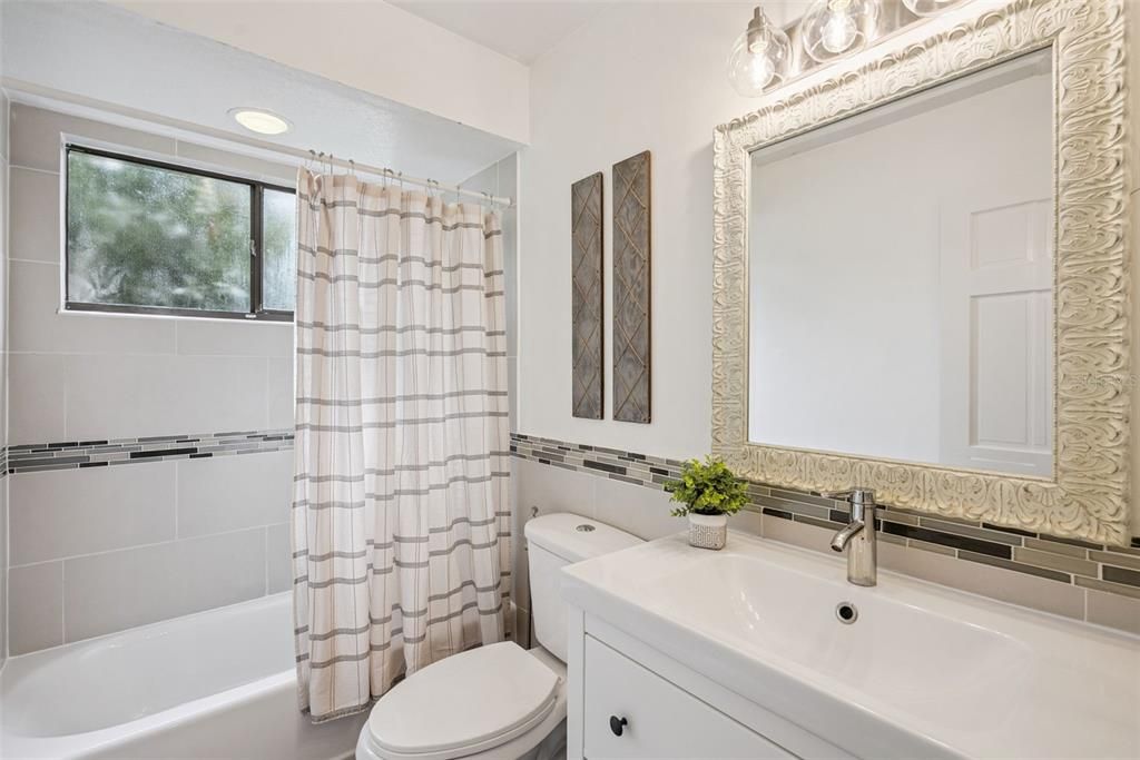 For Sale: $479,000 (4 beds, 3 baths, 2092 Square Feet)