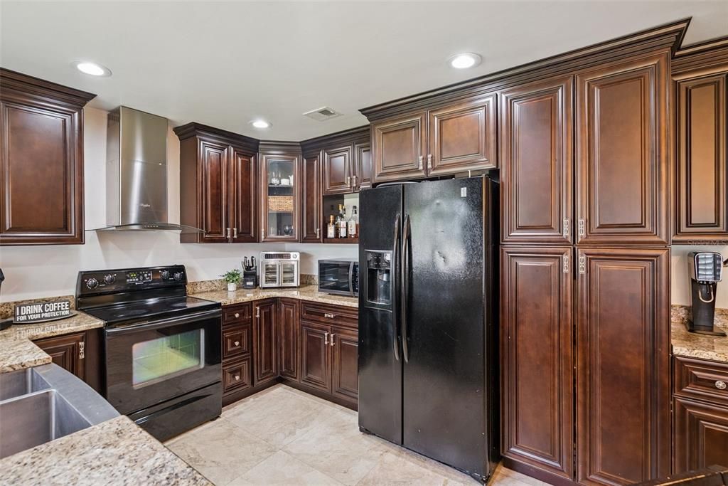 For Sale: $479,000 (4 beds, 3 baths, 2092 Square Feet)