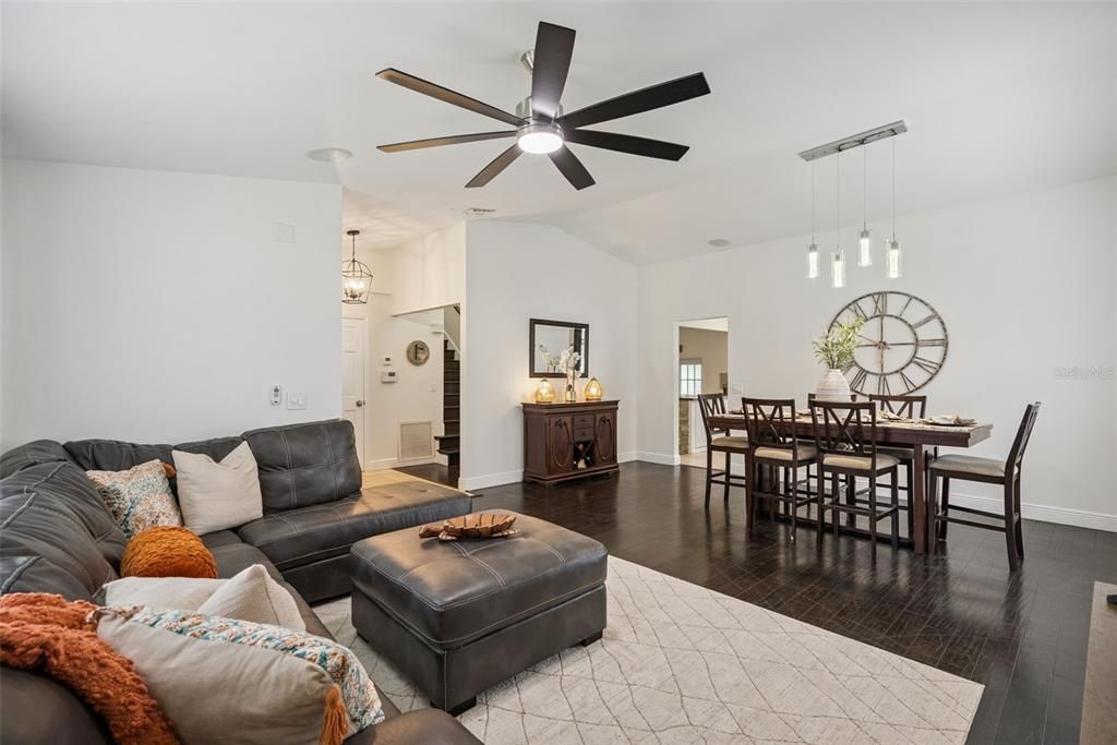 For Sale: $479,000 (4 beds, 3 baths, 2092 Square Feet)