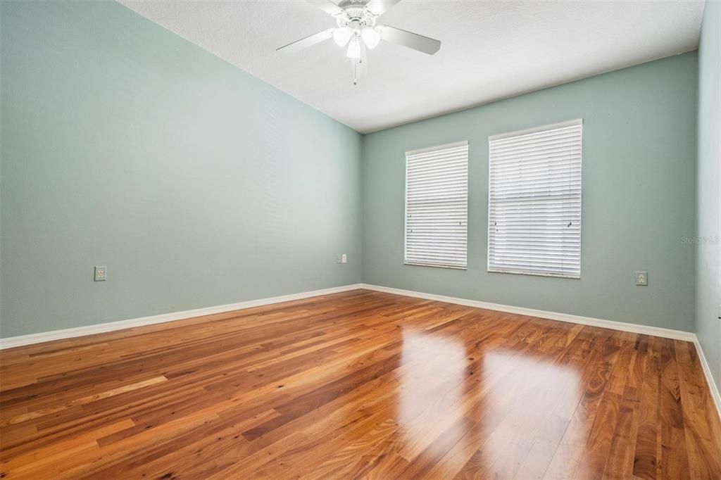 Active With Contract: $3,600 (2 beds, 2 baths, 1378 Square Feet)