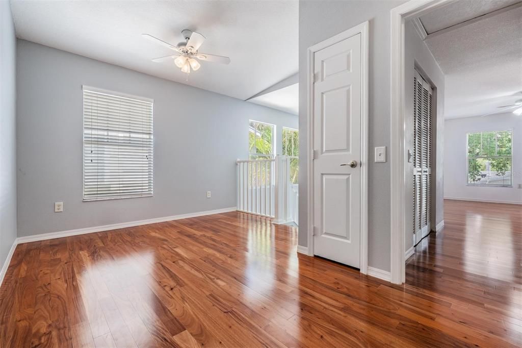 Active With Contract: $3,600 (2 beds, 2 baths, 1378 Square Feet)