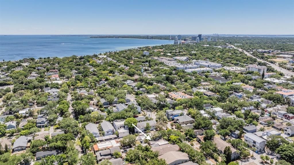 Active With Contract: $3,600 (2 beds, 2 baths, 1378 Square Feet)