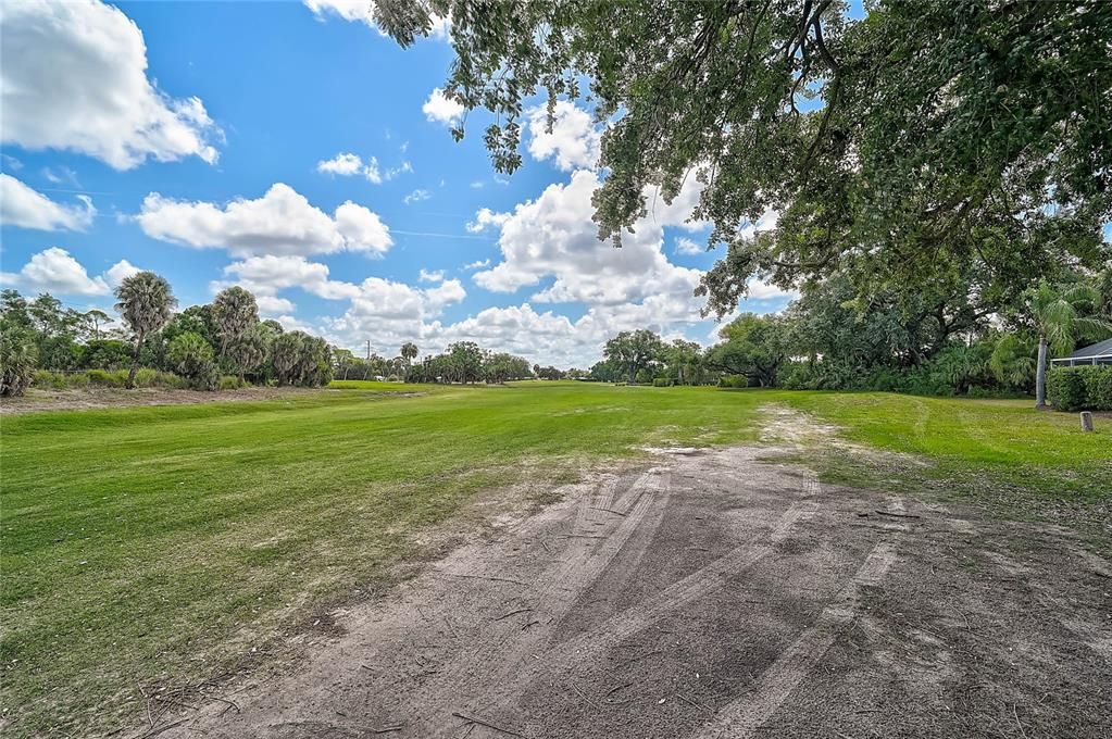 En Venta: $749,900 (5 camas, 3 baños, 3299 Pies cuadrados)