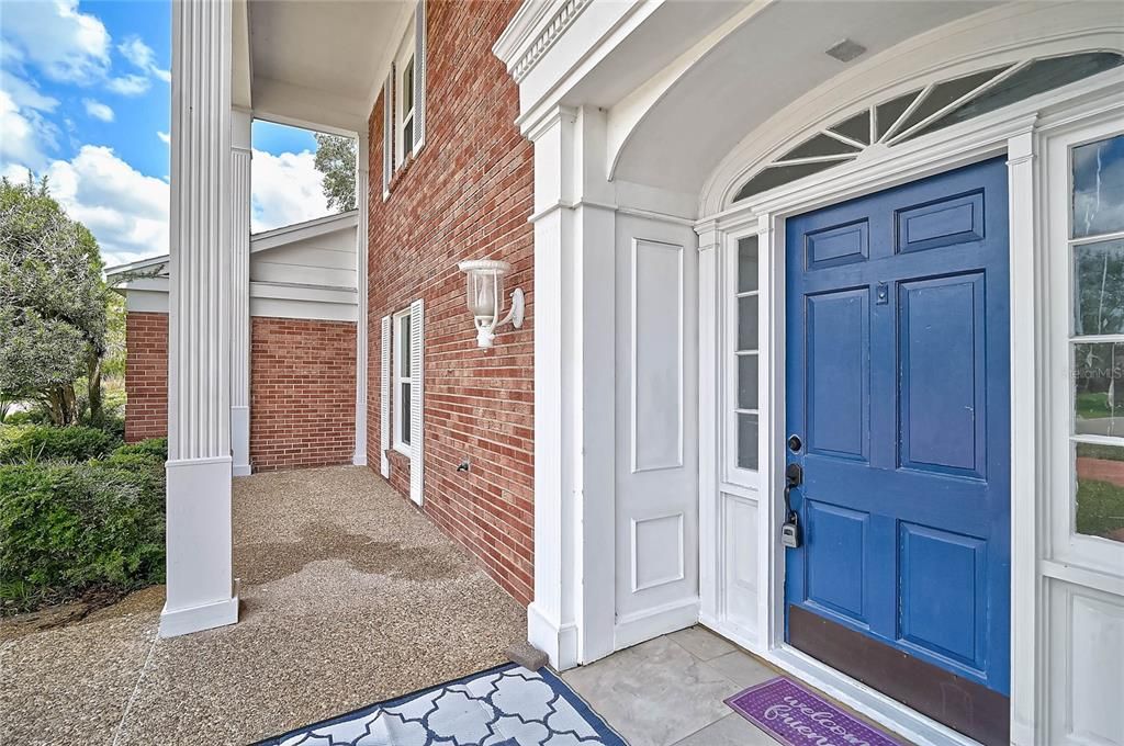 En Venta: $749,900 (5 camas, 3 baños, 3299 Pies cuadrados)