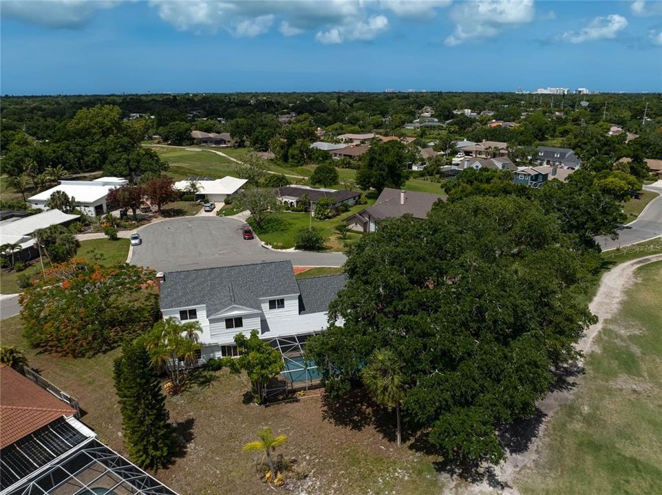 En Venta: $749,900 (5 camas, 3 baños, 3299 Pies cuadrados)