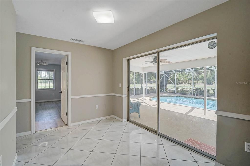 En Venta: $749,900 (5 camas, 3 baños, 3299 Pies cuadrados)