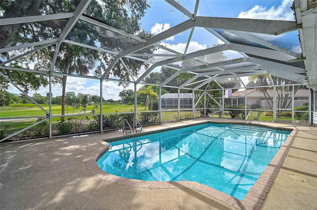 En Venta: $749,900 (5 camas, 3 baños, 3299 Pies cuadrados)