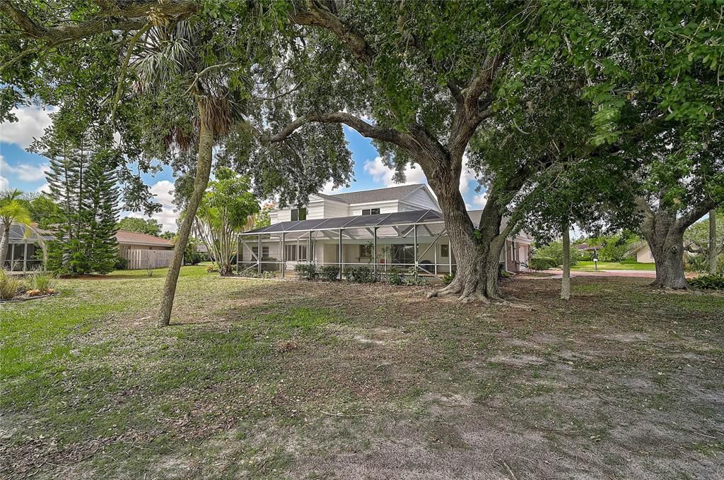 En Venta: $749,900 (5 camas, 3 baños, 3299 Pies cuadrados)