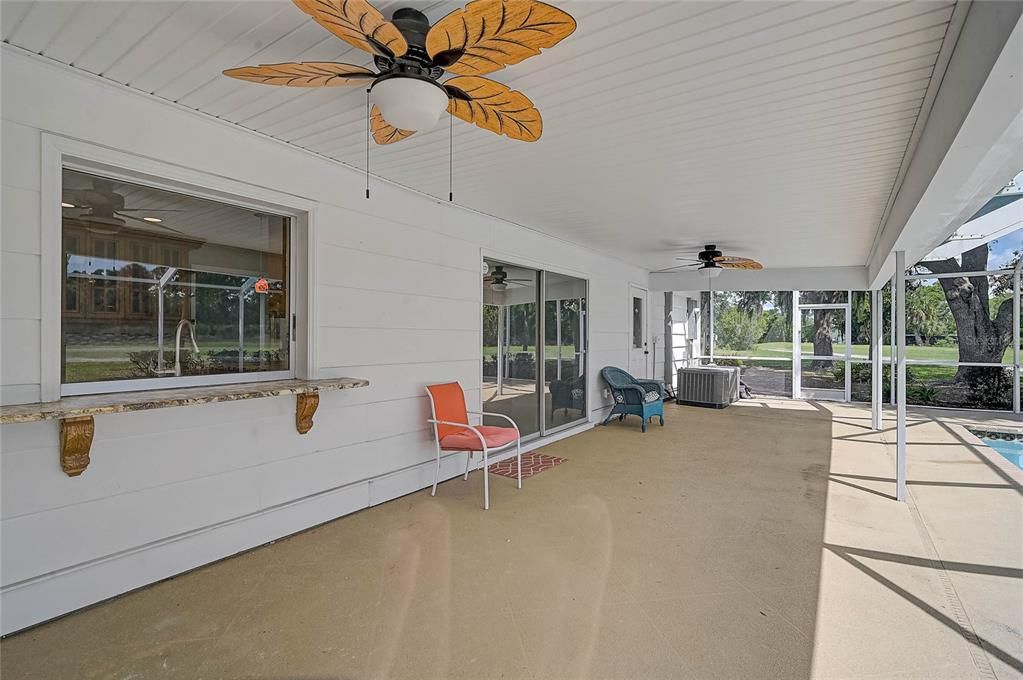 En Venta: $749,900 (5 camas, 3 baños, 3299 Pies cuadrados)