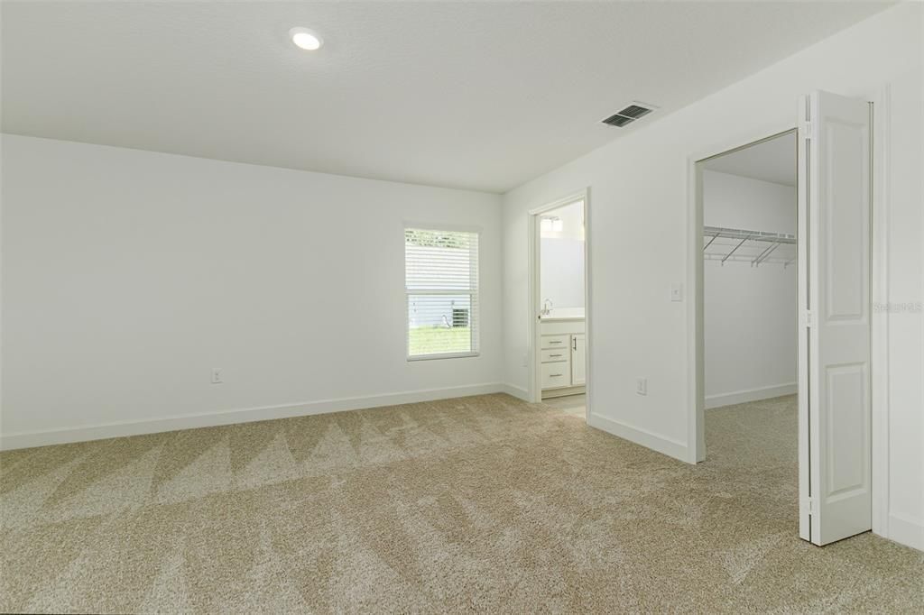 Active With Contract: $389,950 (4 beds, 2 baths, 1778 Square Feet)
