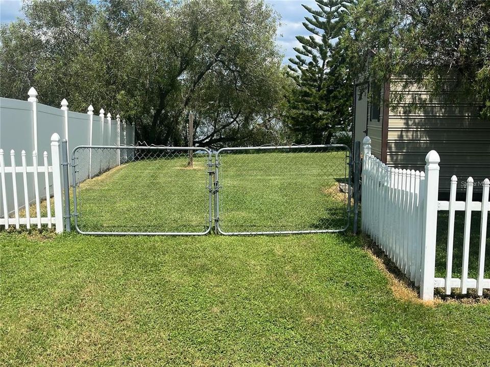 For Sale: $389,900 (3 beds, 2 baths, 1542 Square Feet)