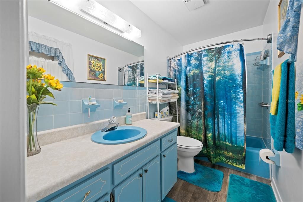 For Sale: $389,900 (3 beds, 2 baths, 1542 Square Feet)