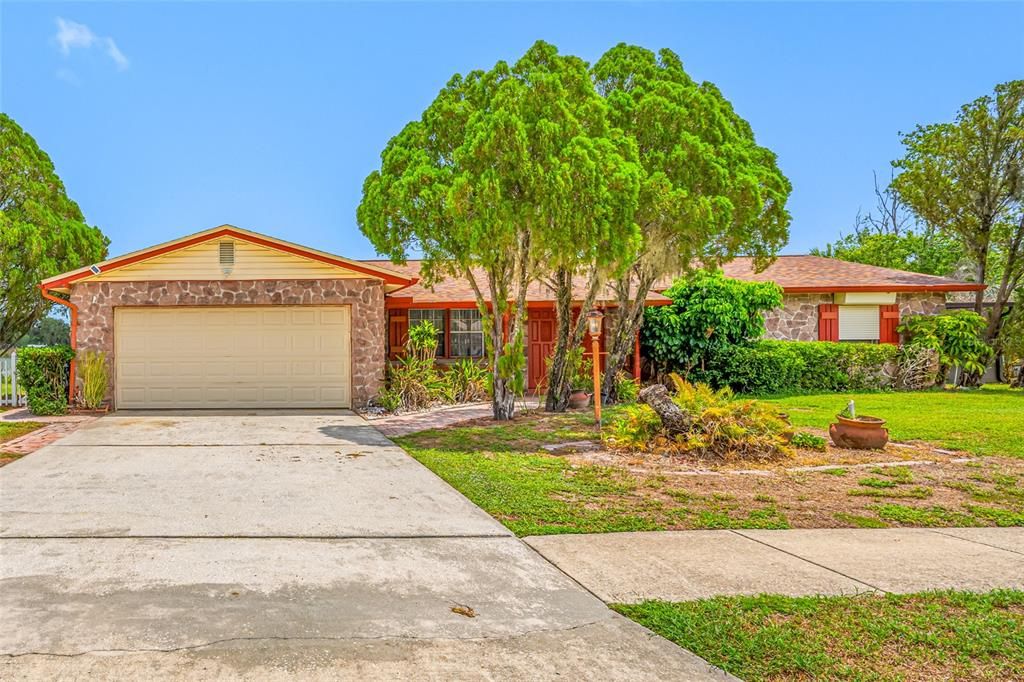 For Sale: $389,900 (3 beds, 2 baths, 1542 Square Feet)