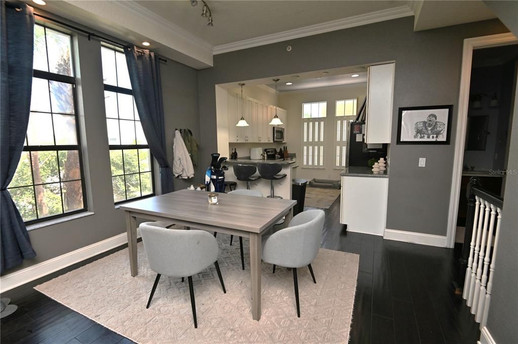 Active With Contract: $2,975 (2 beds, 2 baths, 1432 Square Feet)