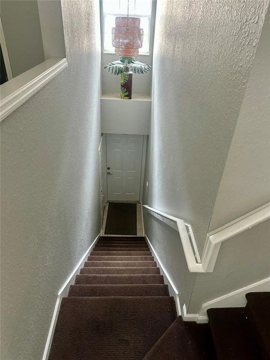 For Rent: $2,250 (3 beds, 2 baths, 1857 Square Feet)
