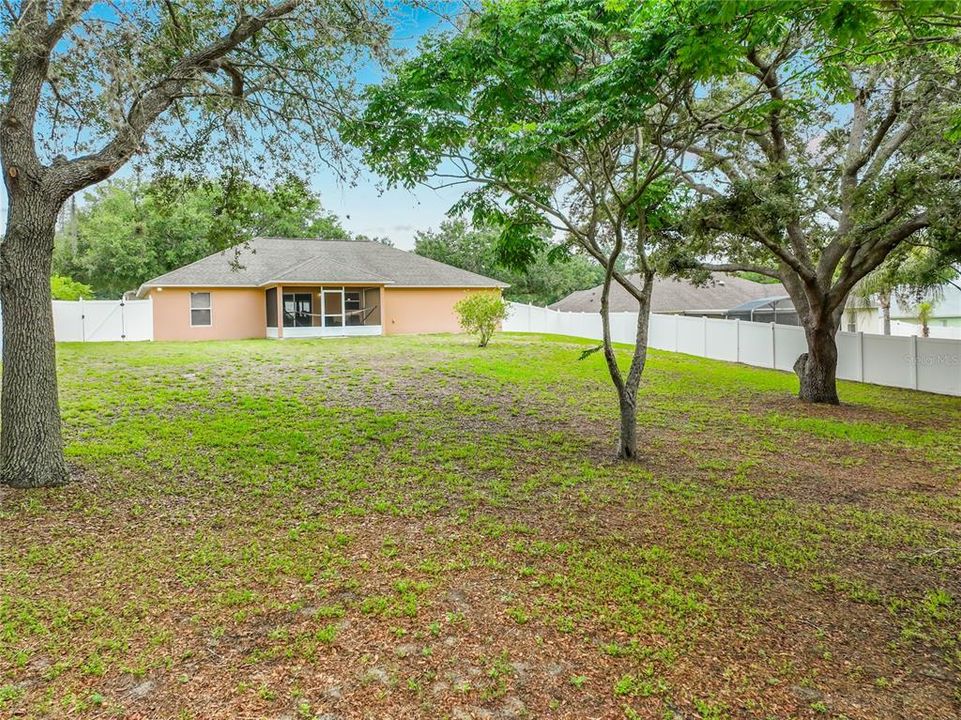 En Venta: $449,000 (3 camas, 2 baños, 1870 Pies cuadrados)