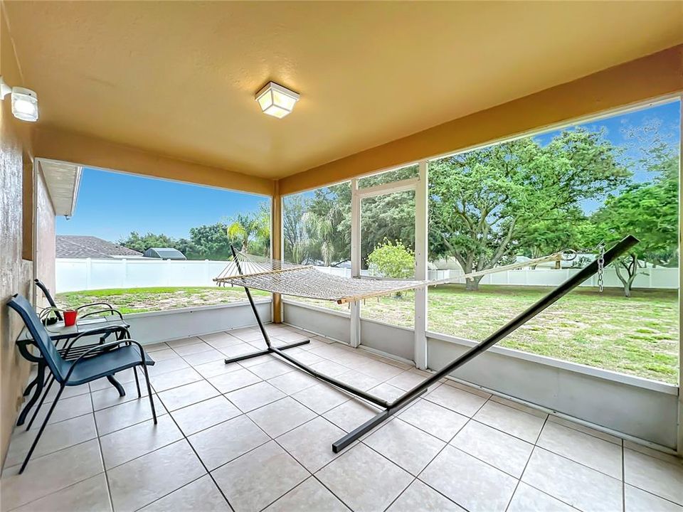 En Venta: $449,000 (3 camas, 2 baños, 1870 Pies cuadrados)