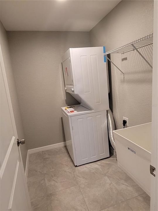 For Rent: $1,995 (3 beds, 2 baths, 1640 Square Feet)