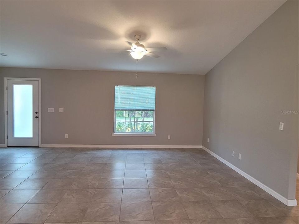 For Rent: $1,995 (3 beds, 2 baths, 1640 Square Feet)