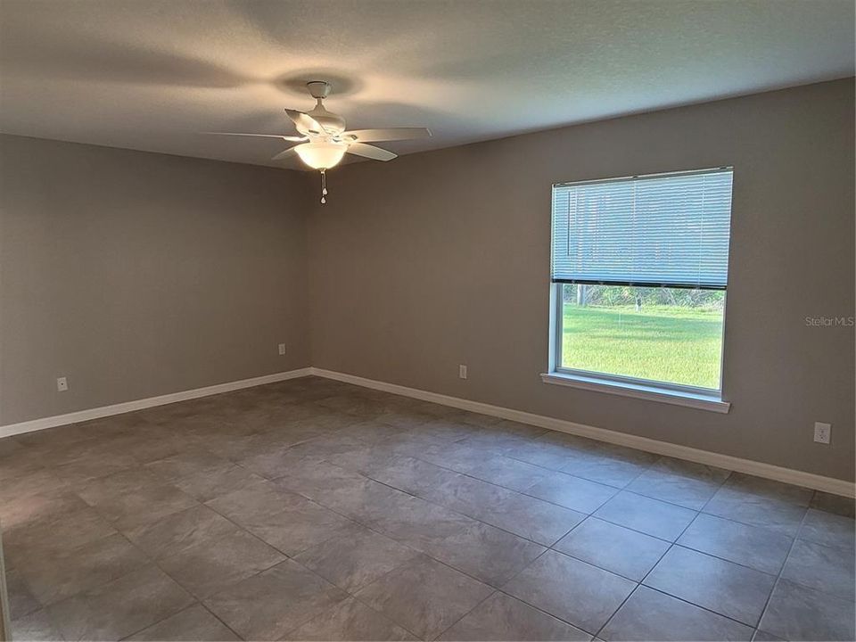 For Rent: $1,995 (3 beds, 2 baths, 1640 Square Feet)
