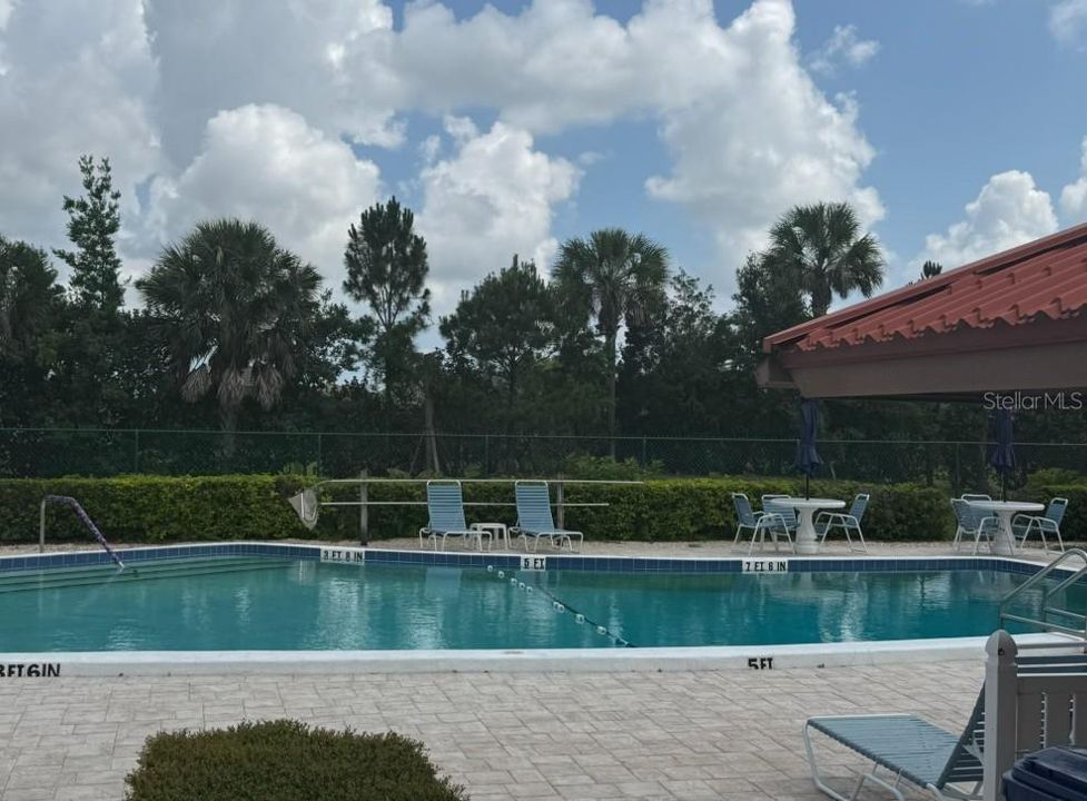 For Sale: $304,900 (2 beds, 2 baths, 1482 Square Feet)
