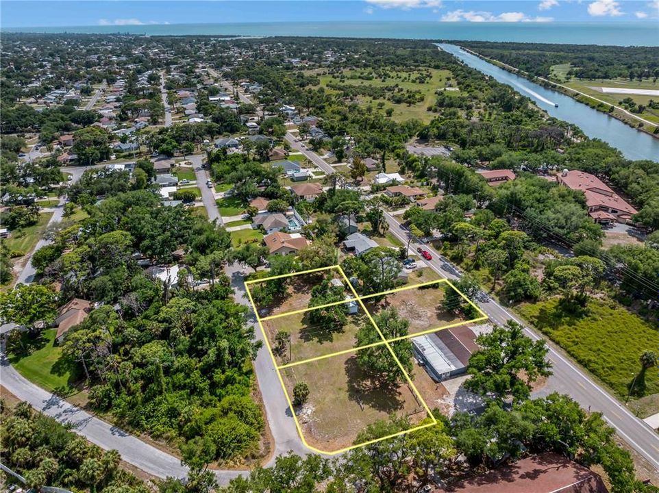 На продажу: $80,000 (0.18 acres)