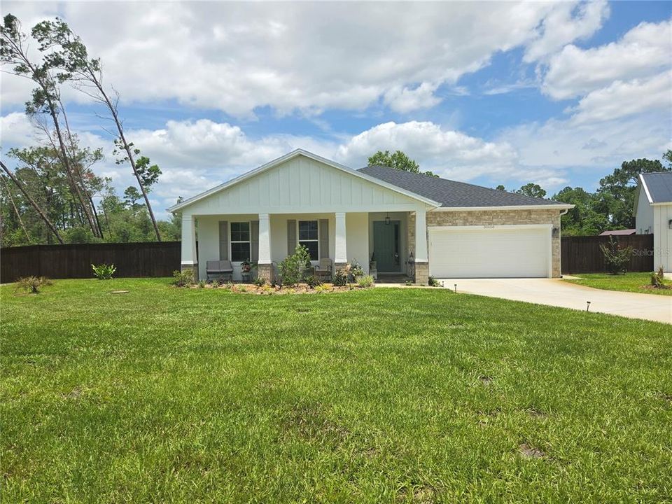 For Sale: $649,000 (4 beds, 2 baths, 2200 Square Feet)