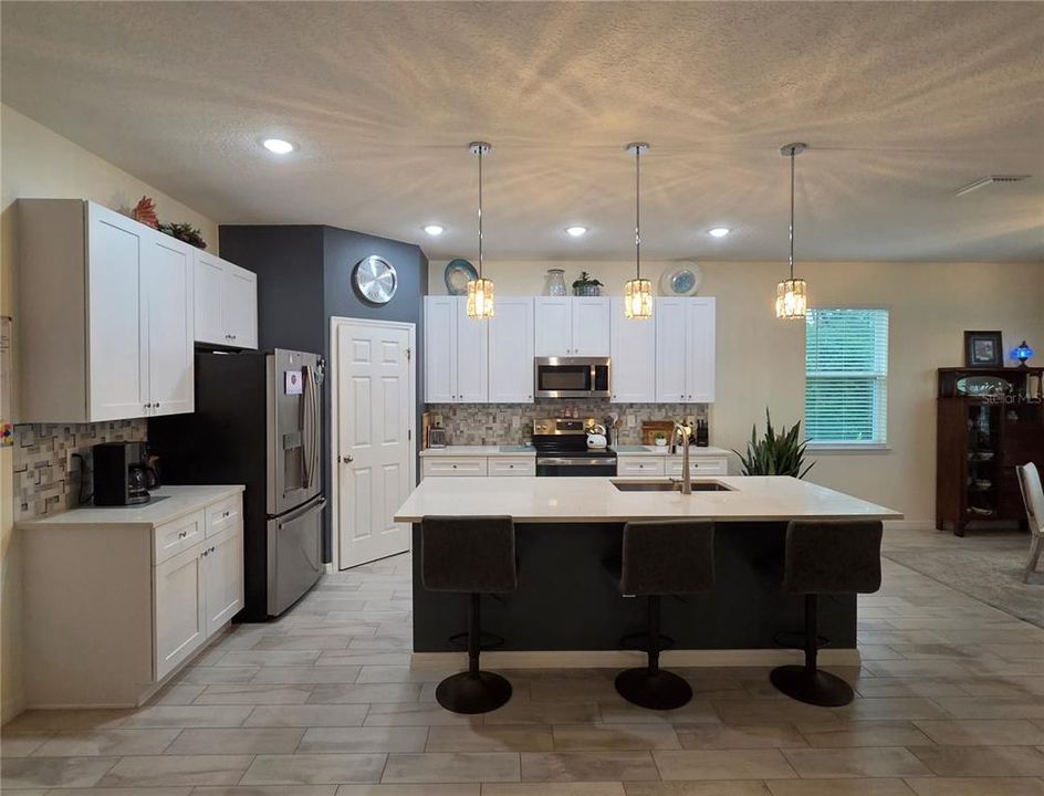 For Sale: $649,000 (4 beds, 2 baths, 2200 Square Feet)