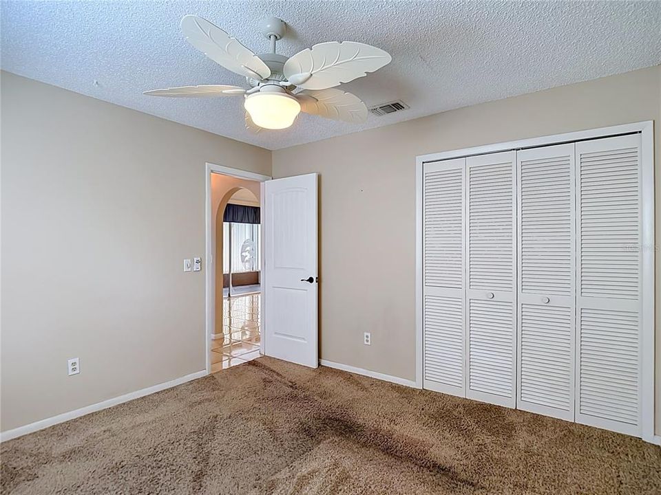 Active With Contract: $328,900 (3 beds, 2 baths, 1622 Square Feet)