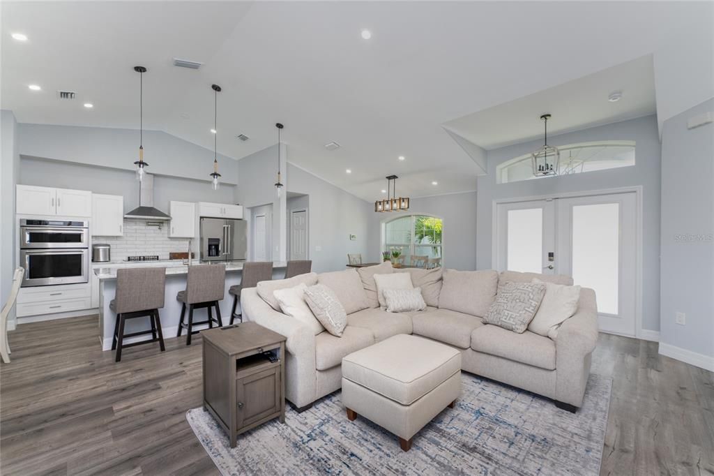 For Sale: $665,000 (3 beds, 2 baths, 1629 Square Feet)