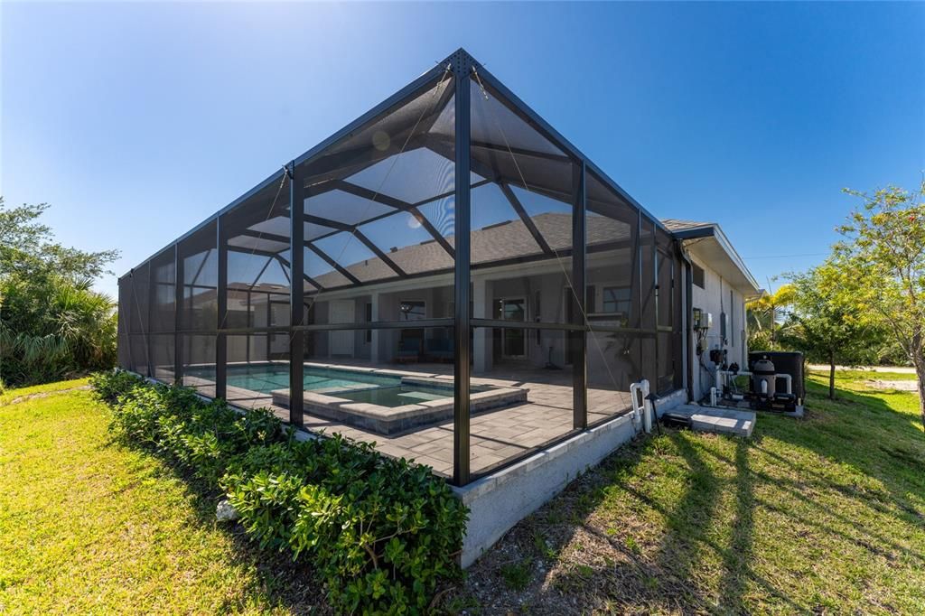 For Sale: $665,000 (3 beds, 2 baths, 1629 Square Feet)