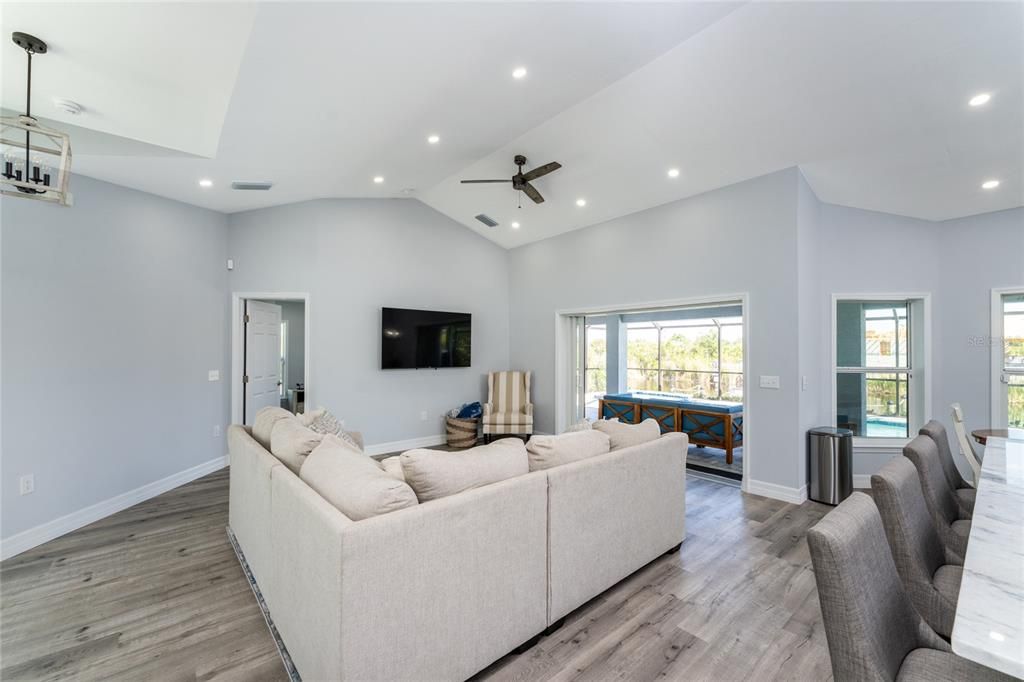 For Sale: $665,000 (3 beds, 2 baths, 1629 Square Feet)