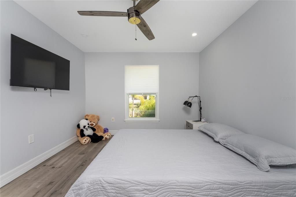 For Sale: $665,000 (3 beds, 2 baths, 1629 Square Feet)
