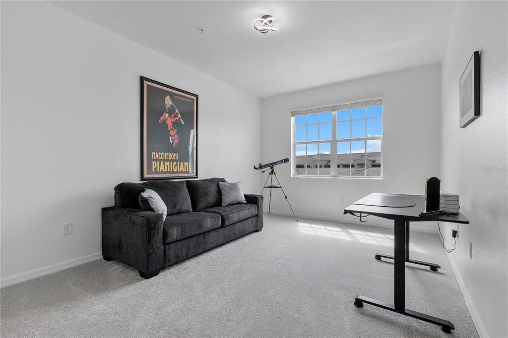 For Rent: $6,500 (3 beds, 2 baths, 2110 Square Feet)