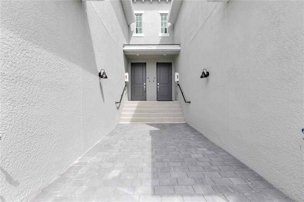 For Rent: $6,500 (3 beds, 2 baths, 2110 Square Feet)