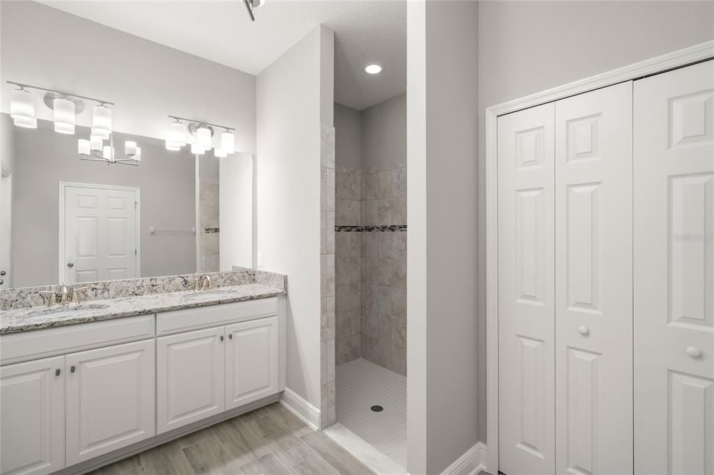 For Rent: $3,500 (4 beds, 3 baths, 3036 Square Feet)