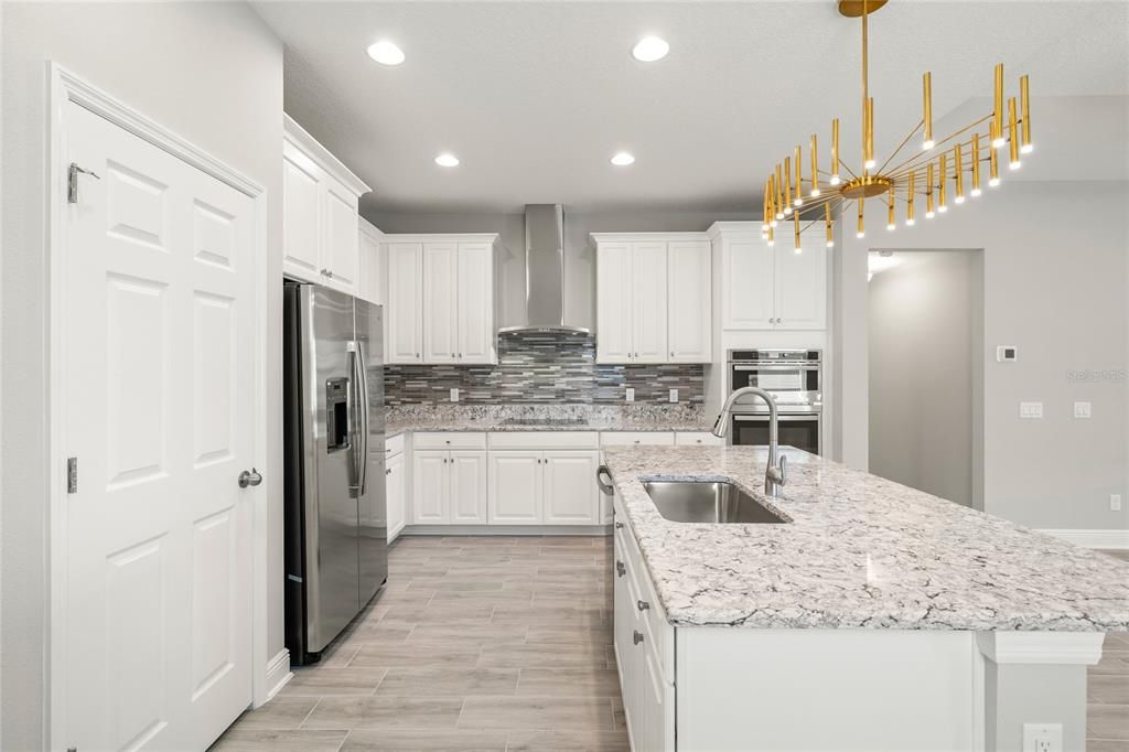 For Rent: $3,500 (4 beds, 3 baths, 3036 Square Feet)