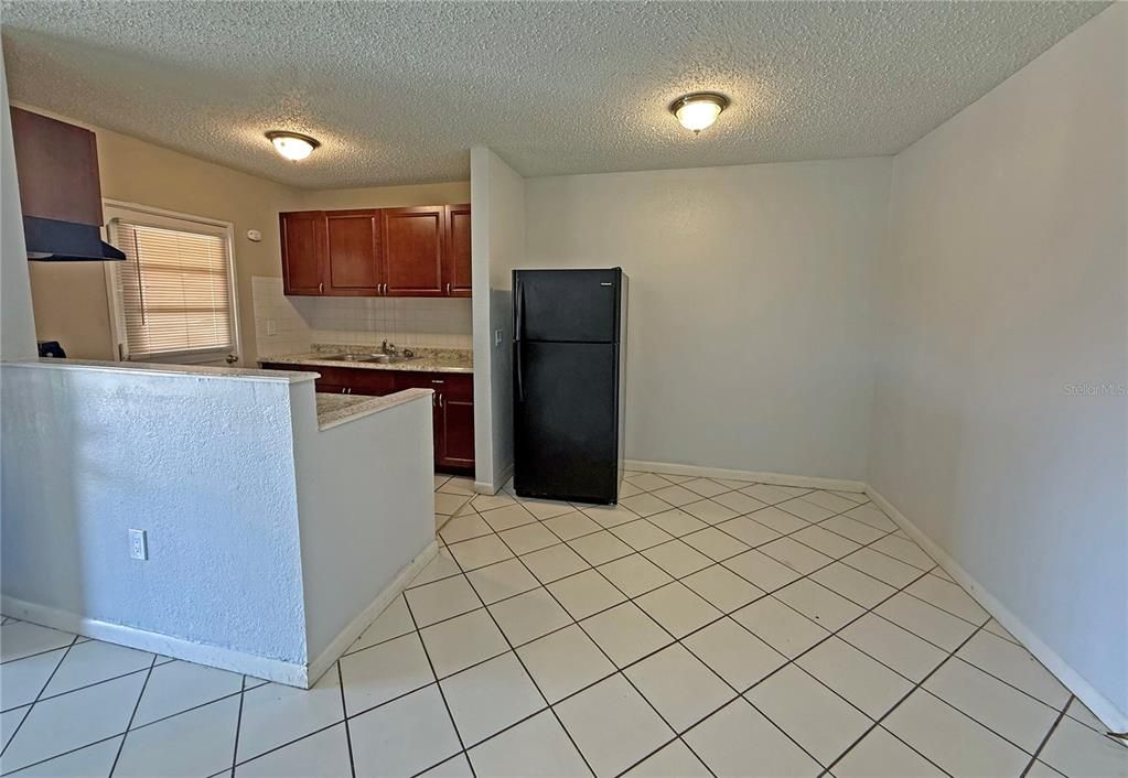 В аренду: $1,550 (2 спален, 1 ванн, 800 Квадратных фут)